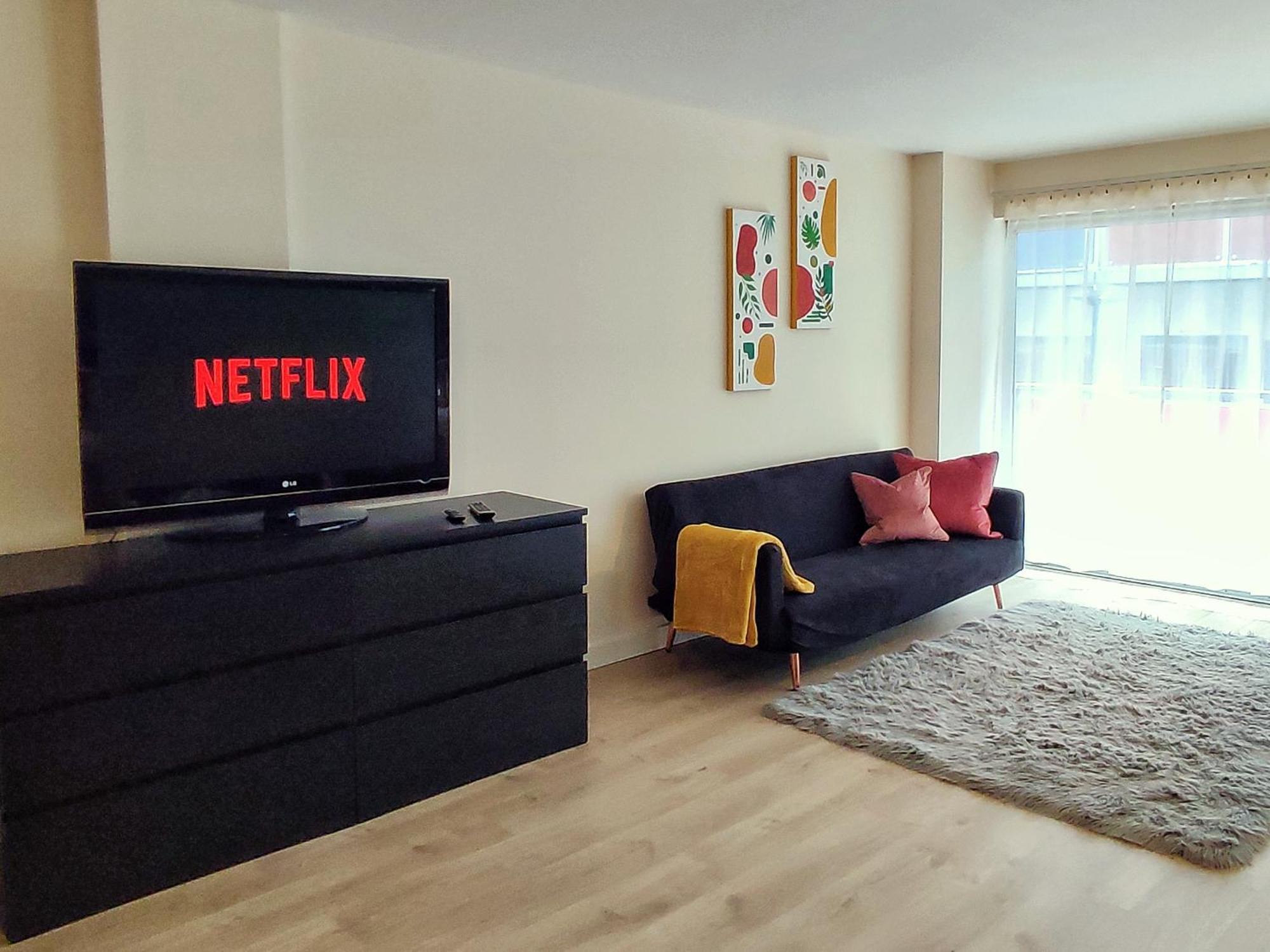 Duplex Apartment In Leeds With King Size Bed - Long Stay Rates Available מראה חיצוני תמונה