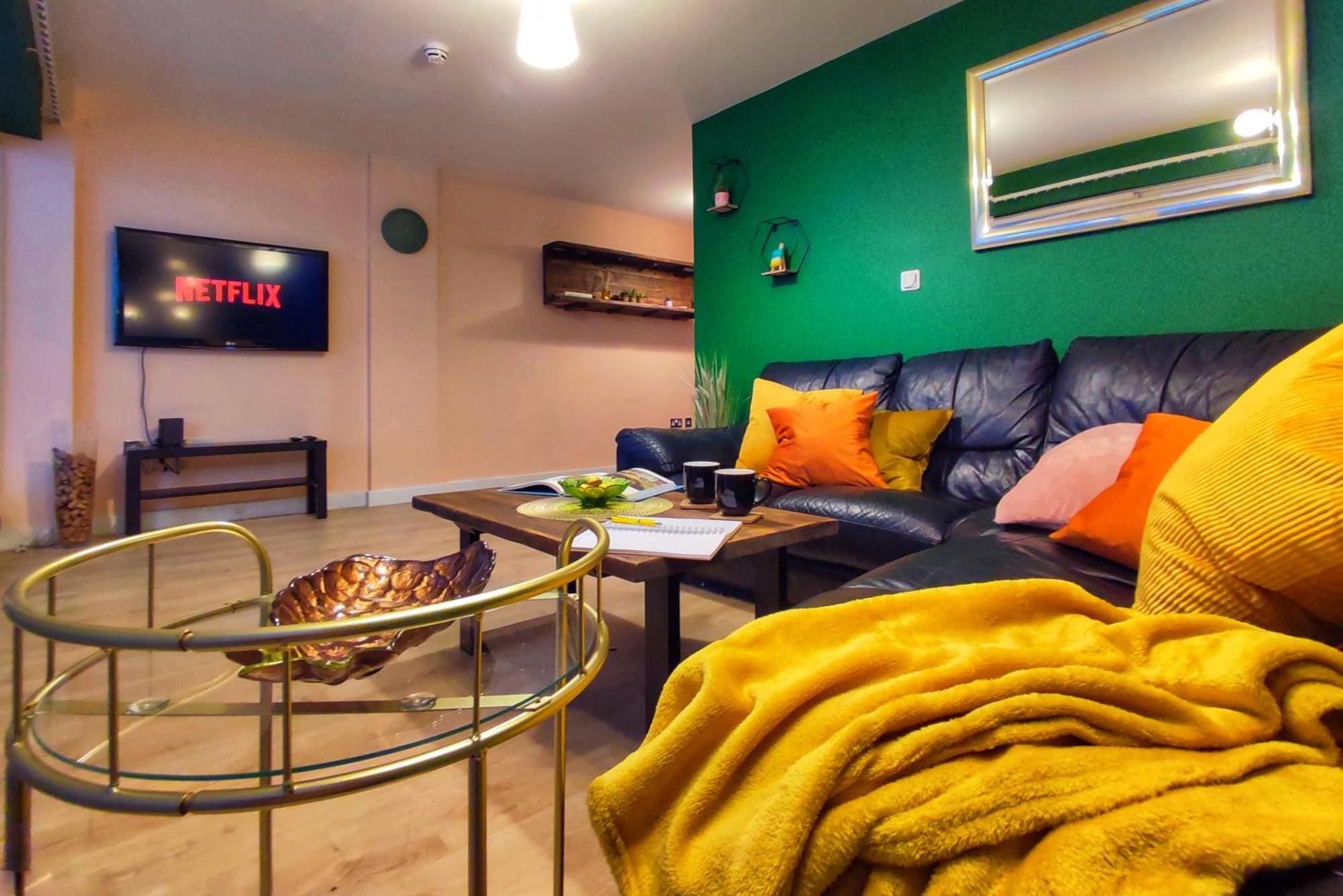 Duplex Apartment In Leeds With King Size Bed - Long Stay Rates Available מראה חיצוני תמונה